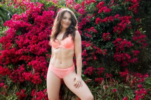 Lineda outcall escort and sex contacts